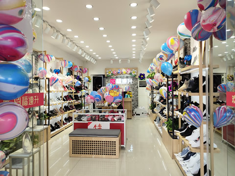 贺：四川南充福连升老北京布鞋、休闲鞋专卖店正式开业！