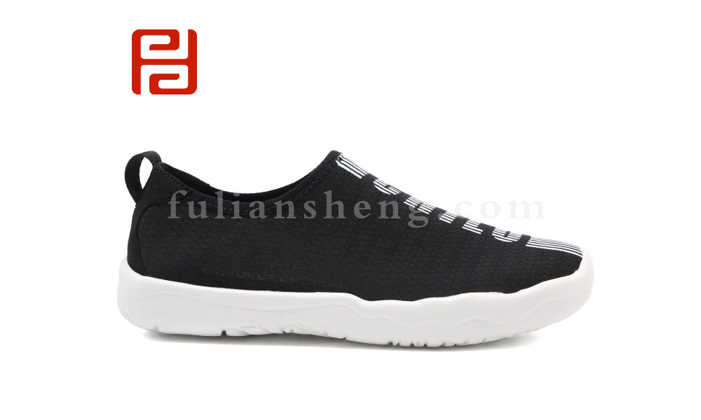 福连升夏季旅游女鞋蜂巢透气鞋面软弹鞋底鲨鱼鞋身