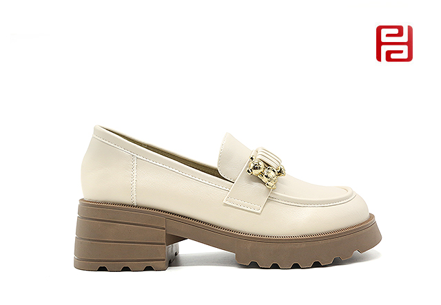 福连升时尚休闲女鞋 中跟厚底乐福鞋单鞋