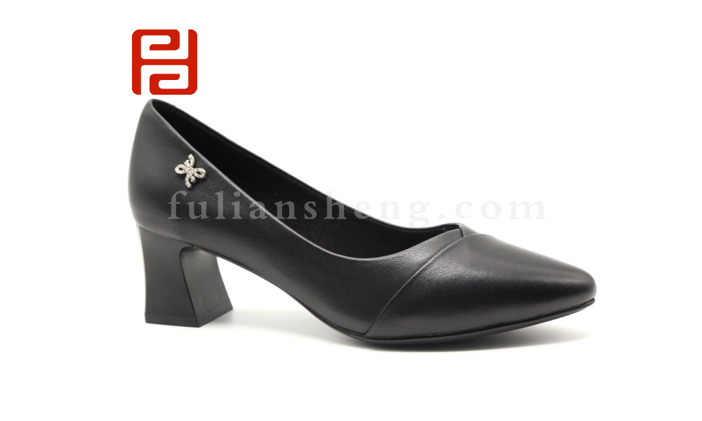 福连升尖头单鞋女真皮粗跟春款粗高跟浅口休闲工作皮鞋