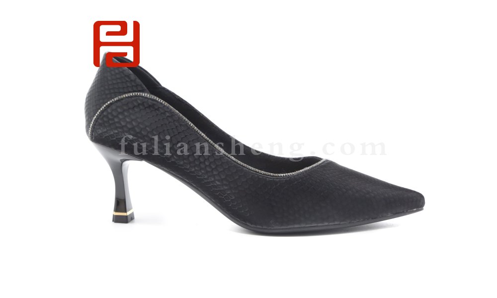 春季新款时尚浅口高跟女鞋商务细跟套脚通勤女单鞋                                   